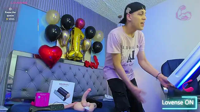 ethanx18_ (M twink) - happy day