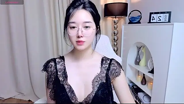 miuu6868 (F young) - Happy Monday ❤️
