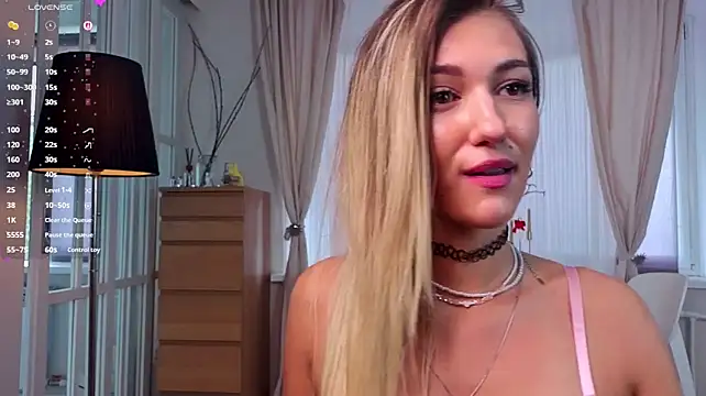 AdelaNovela