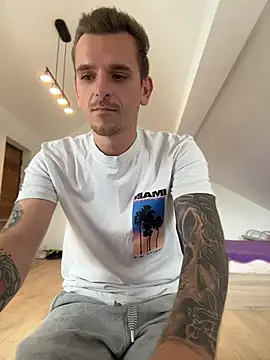 Huge_cock22cm avatar