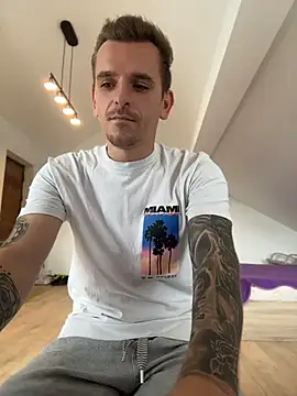 Huge_cock22cm avatar