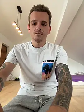 huge_cock22cm (Ask my age) - Ler's have fun!