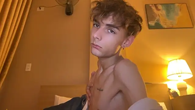 YourLucius live sex cam