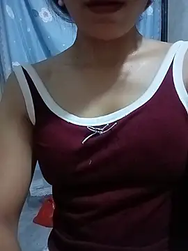 Thobaby112 live cam on StripChat