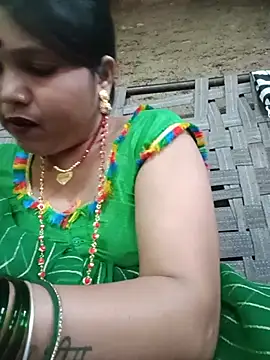 Rashili_jaan live cam on StripChat