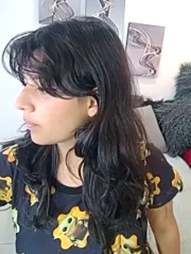 Liily_Foxxy live cam on StripChat