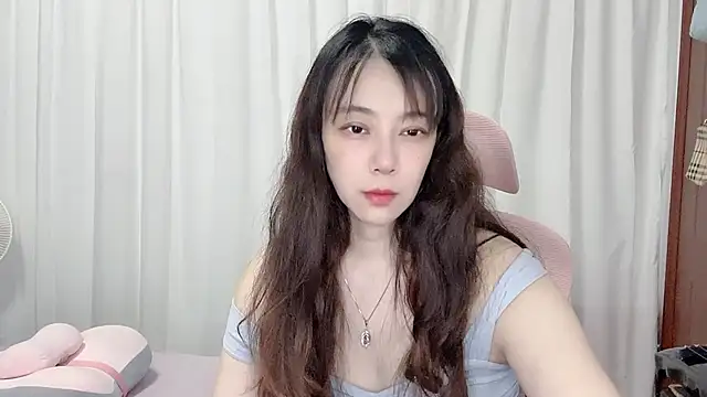 Eunwoo_o live cam on StripChat