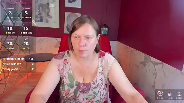 KellyPerfection live cam on StripChat