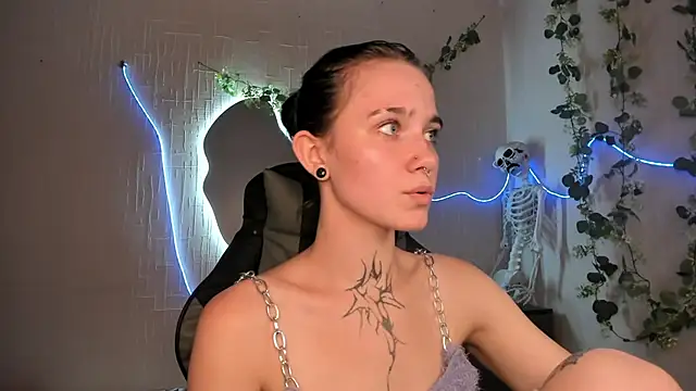 Elastikisss live cam on StripChat