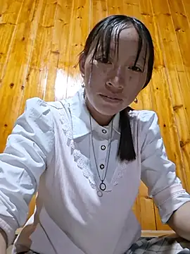 tcm-cute live cam on StripChat