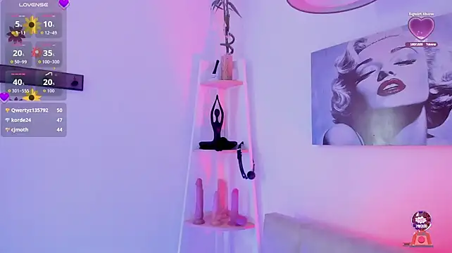 Rumi_666 live cam on StripChat