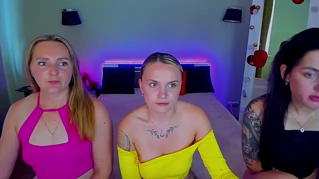 MagicEyess live cam on StripChat