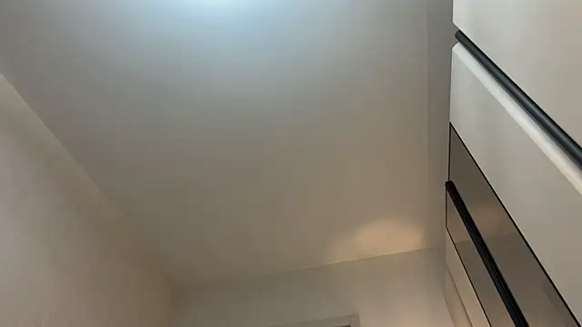 Aveloria_