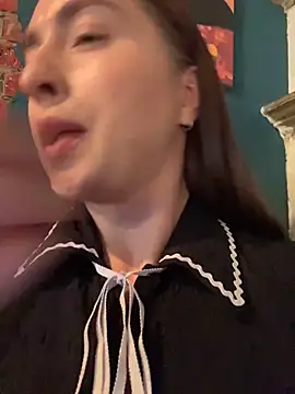Holly_Play