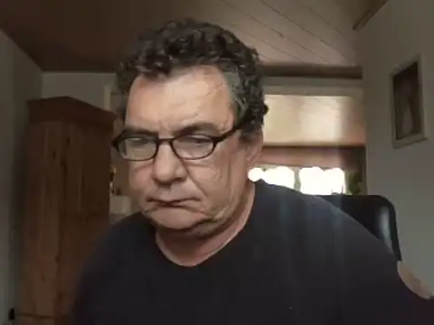 Nobbie444 live sex cam