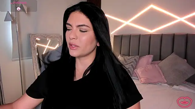 Veronicalanx1