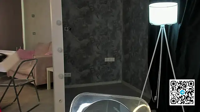 Anellyball live cam on StripChat