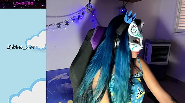 bluesubmissive live cam on StripChat
