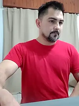Bradd_32 live cam on StripChat