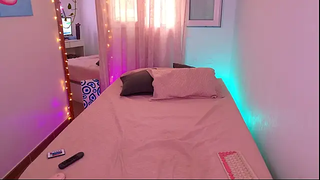 Mar_333 live cam on StripChat