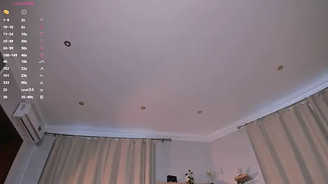 Lova_Rane live sex cam