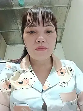 Sana-vn live cam on StripChat