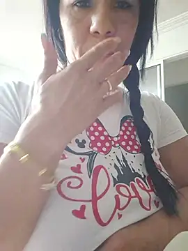 karla-bruni live cam on StripChat