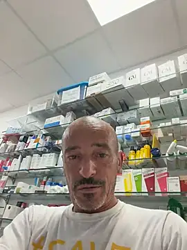DEVILMAN66RM live cam on StripChat