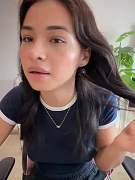 Adriennesexxx