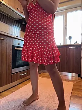 Hotmomcheckk_ live sex cam