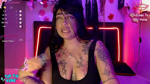 Neko_Misaki live cam on StripChat