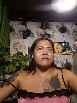 TabooSHOWgirl18 live cam on StripChat