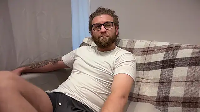 Bear_bear_ live cam on StripChat