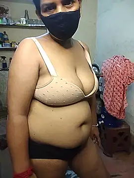 Rashilii_Bhabi live sex cam