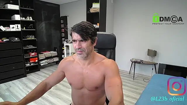 latinoo23bom