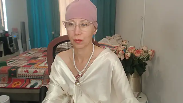LuxuryNika ⛺ free nude webcam