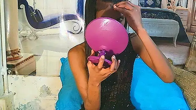 IndianSilkySpice live cam on StripChat