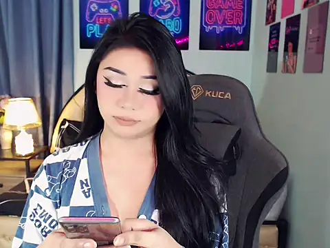 SexxyTsLoverr live webcam