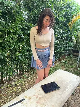 roxyrougee live cam on StripChat