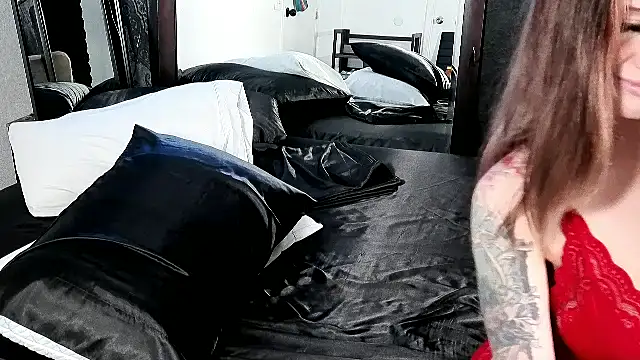 AshenRoe live cam on StripChat