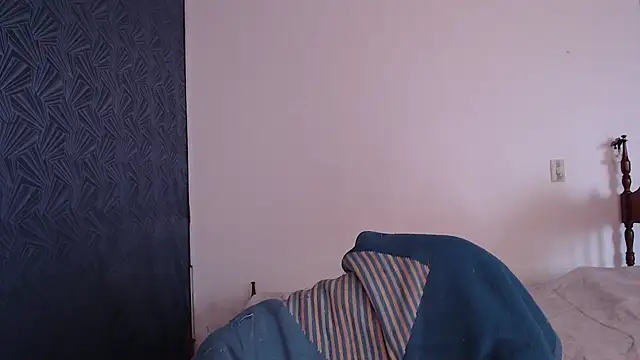 Freyja_eter live cam on StripChat