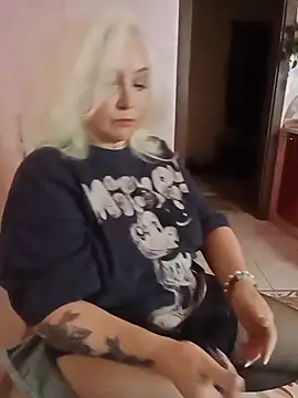 AngelFountains live cam on StripChat