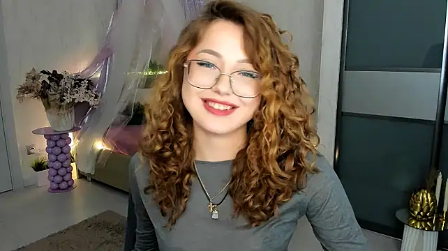 SereneFlame live cam on StripChat
