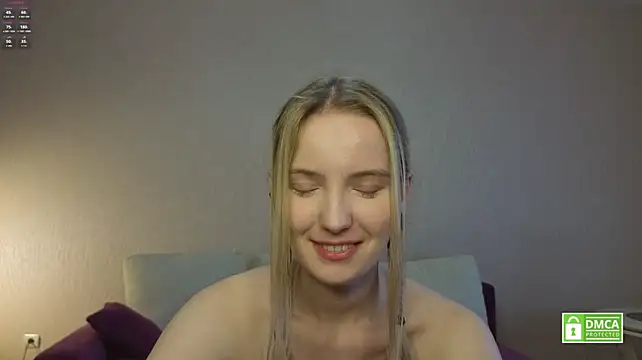 HongTomczak live cam on StripChat