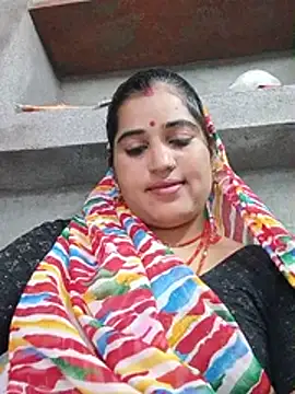 Hot_kamla
