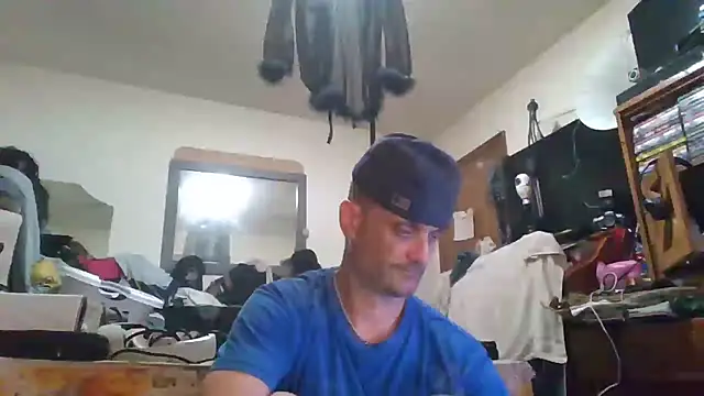 slinginbigD live cam on StripChat