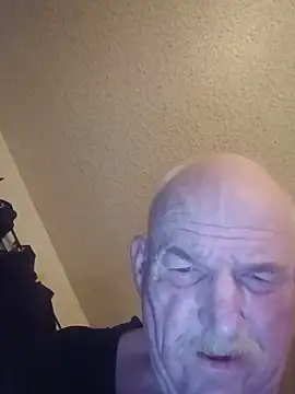 Rootpass222 live cam on StripChat