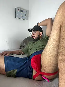 big_bearman live cam on StripChat