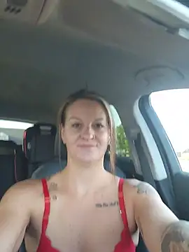 Karalynnbaby49 live cam on StripChat