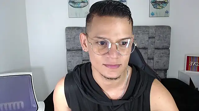 axcel_boy_ live cam on StripChat